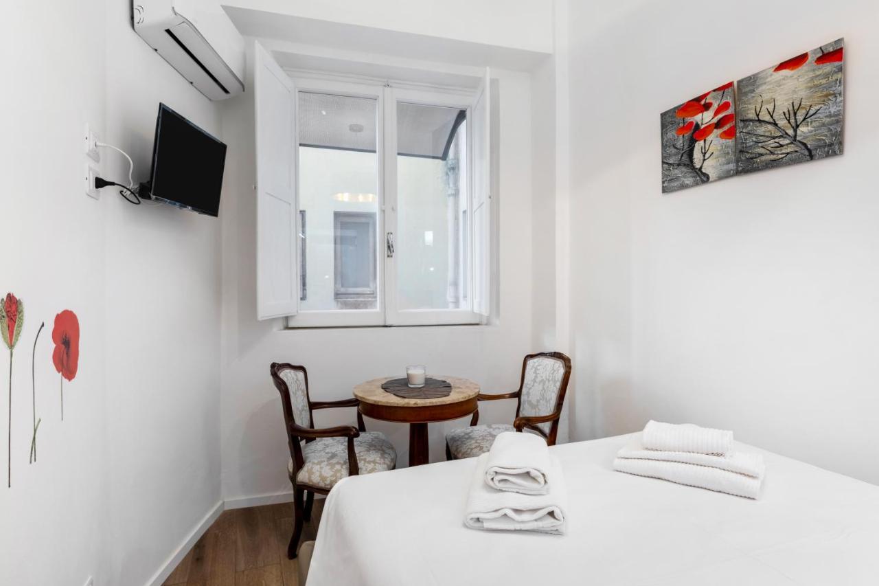Room Fiore - Ponte Vecchio Mini Studio 佛罗伦萨 外观 照片